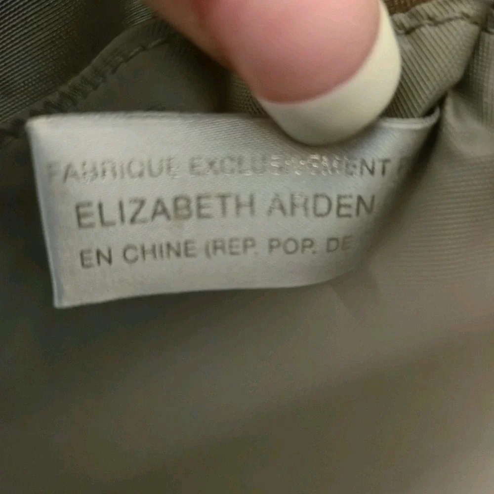 Elizabeth Arden Silver Gray Satin Evening Special Occasion Bag Snap Closure‎